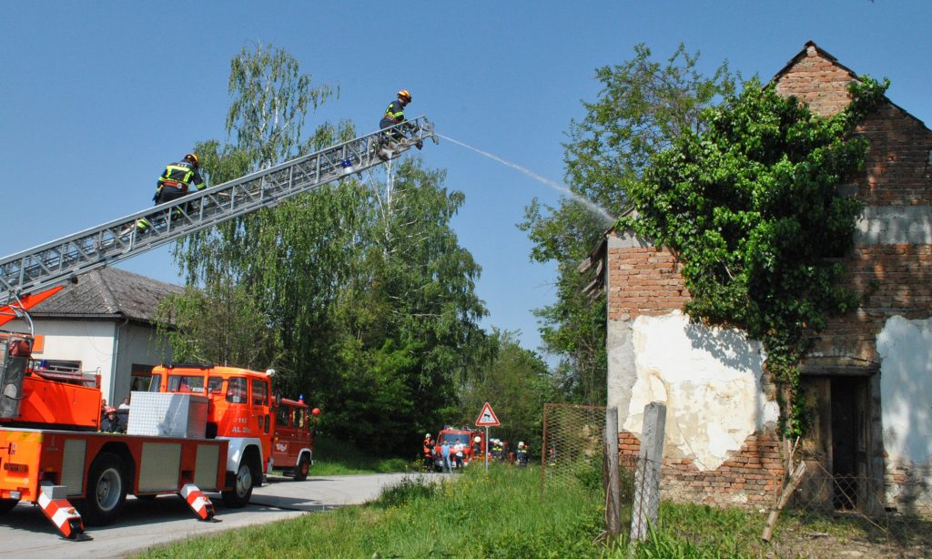 VATROGASNE VJEŽBE: I vatrogasci pod epidemiološkim mjerama