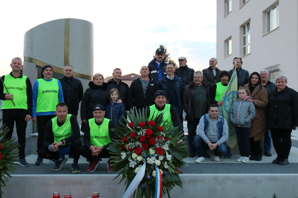 UDRUGA MARATONACA „GLASNICI ISTINE“ Ultramaratonom povezali Pakrac i Slatinu