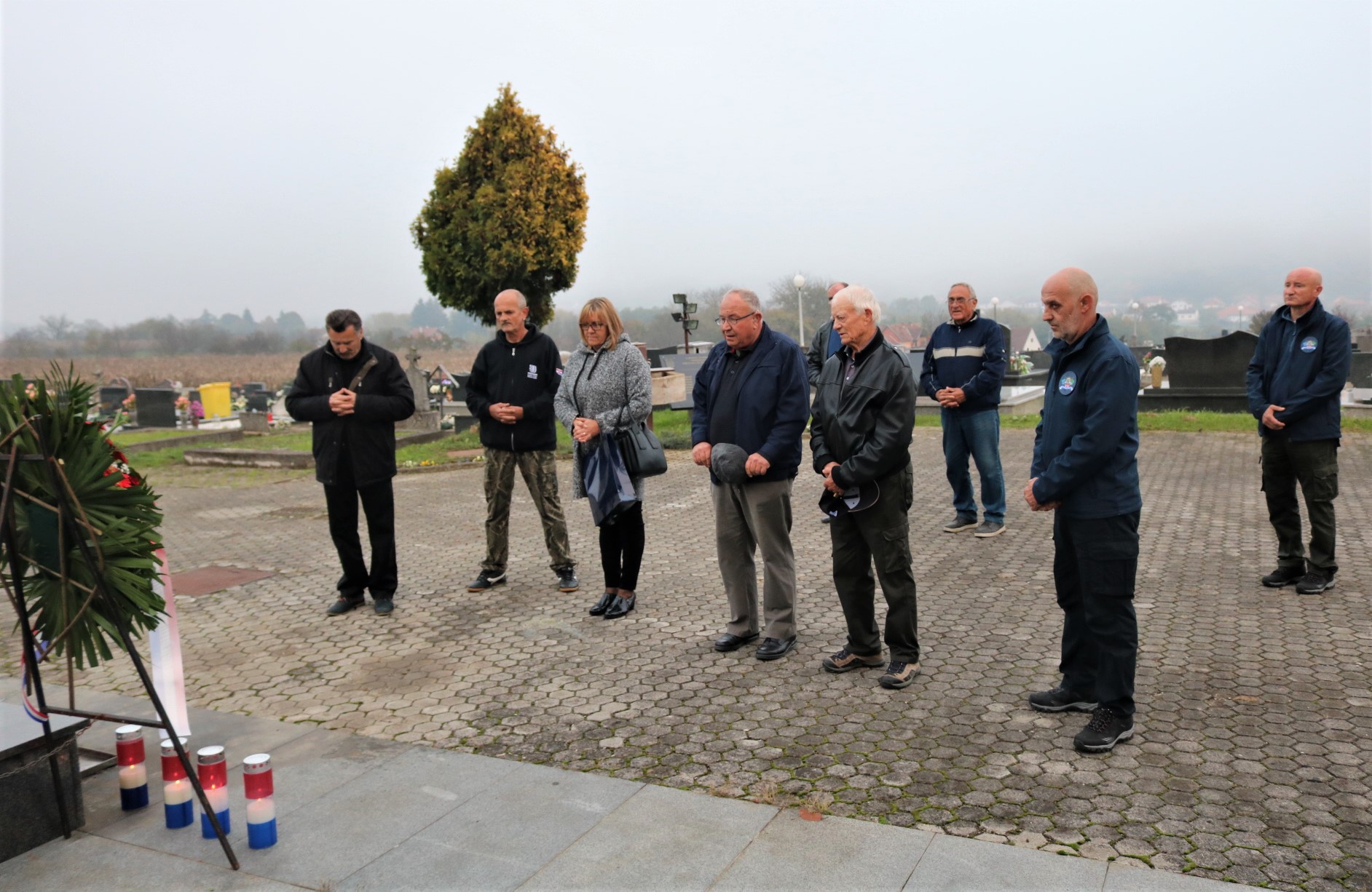 HRVATSKI ČASNIČKI ZBOR PAKRAC-LIPIK „Malo nas se okupilo danas, ali bilo nas je malo i '91.“