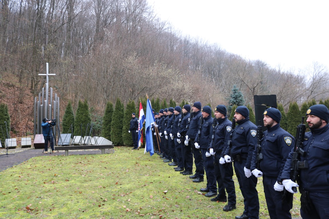 KOMEMORACIJA KOD BRUSNIKA Mi smo tu kako se ne bi zaboravilo