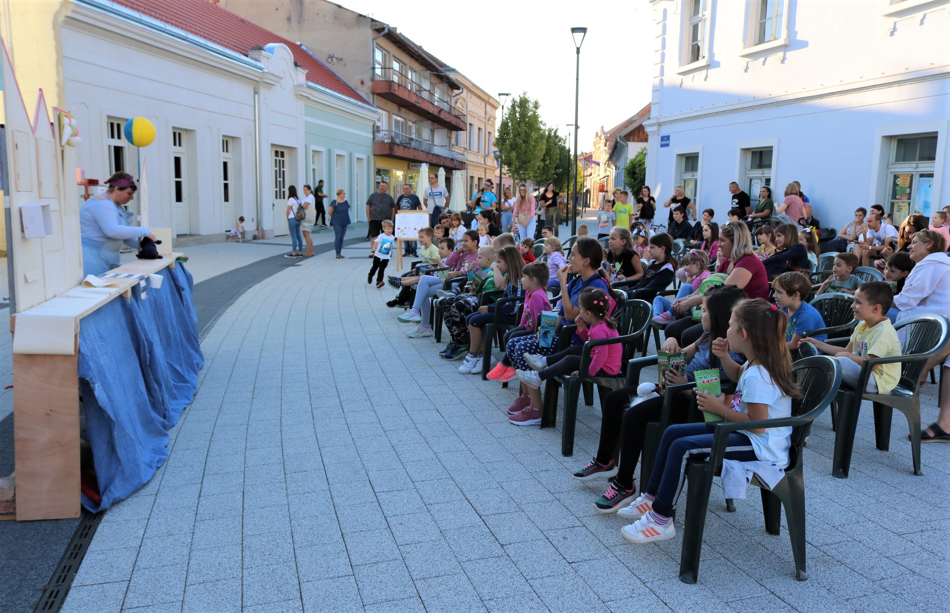 PAKRAČKO KULTURNO LJETO Lutkarska predstava i kino pod zvijezdama