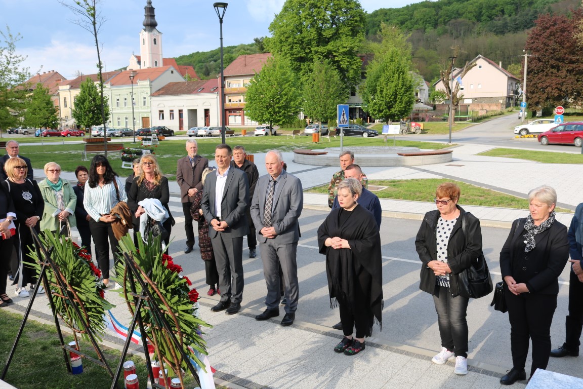 27. OBLJETNICA VRO „BLJESAK“ Odavanjem počasti i koncertom započelo obilježavanje