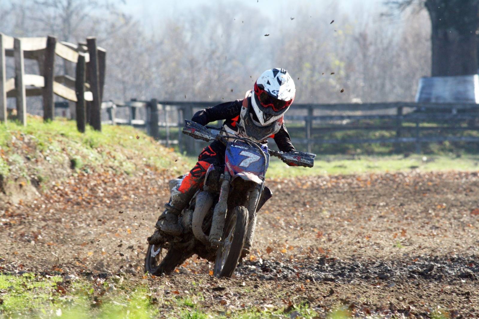 MOTOCROSS / Solidan nastup naših na otvaranju sezone u Požegi