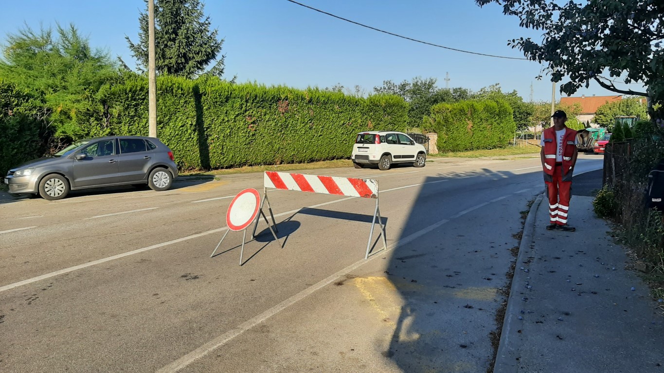 ZBOG RADOVA Zatvorena cesta u Ulici Matkovac