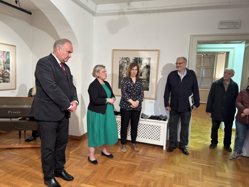 IZLOŽBA FOTOGRAFIJA DAMIRA FABIJANIĆA Fotografije su dokument vremena