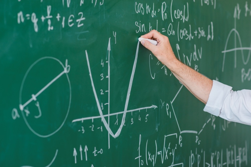 GRADOVI PAKRAC I LIPIK Financiranje priprema iz matematike za maturante