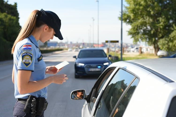 PU POŽEŠKO-SLAVONSKA Najava provođenja akcije u sklopu ROADPOL-a