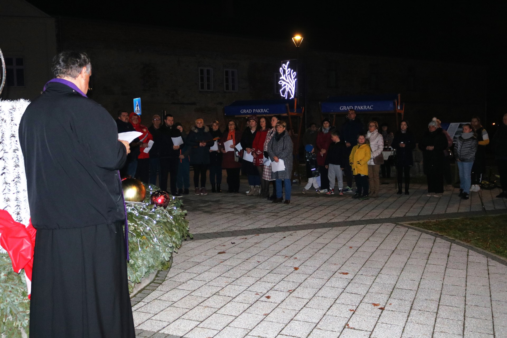 PALJENJE DRUGE ADVENTSKE SVIJEĆE Nastavlja se razdoblje došašća