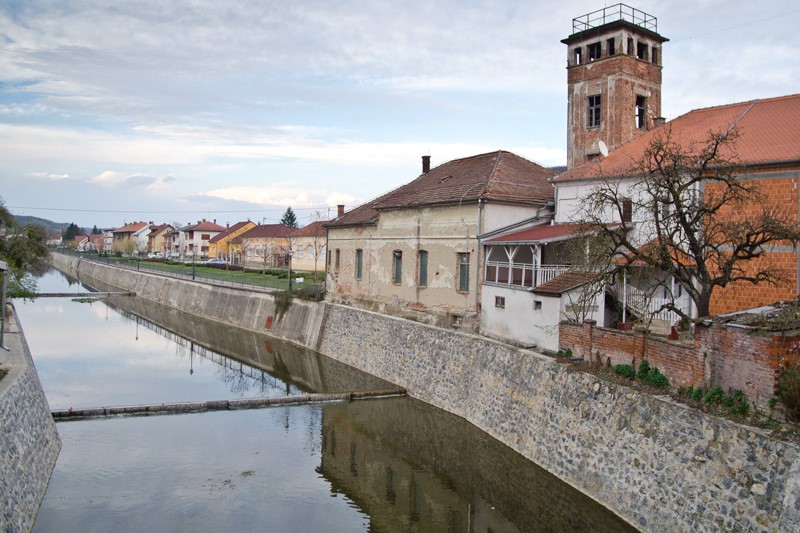 PREDSJEDNIČKI IZBORI Hrvatska sutra bira predsjednika/predsjednicu države