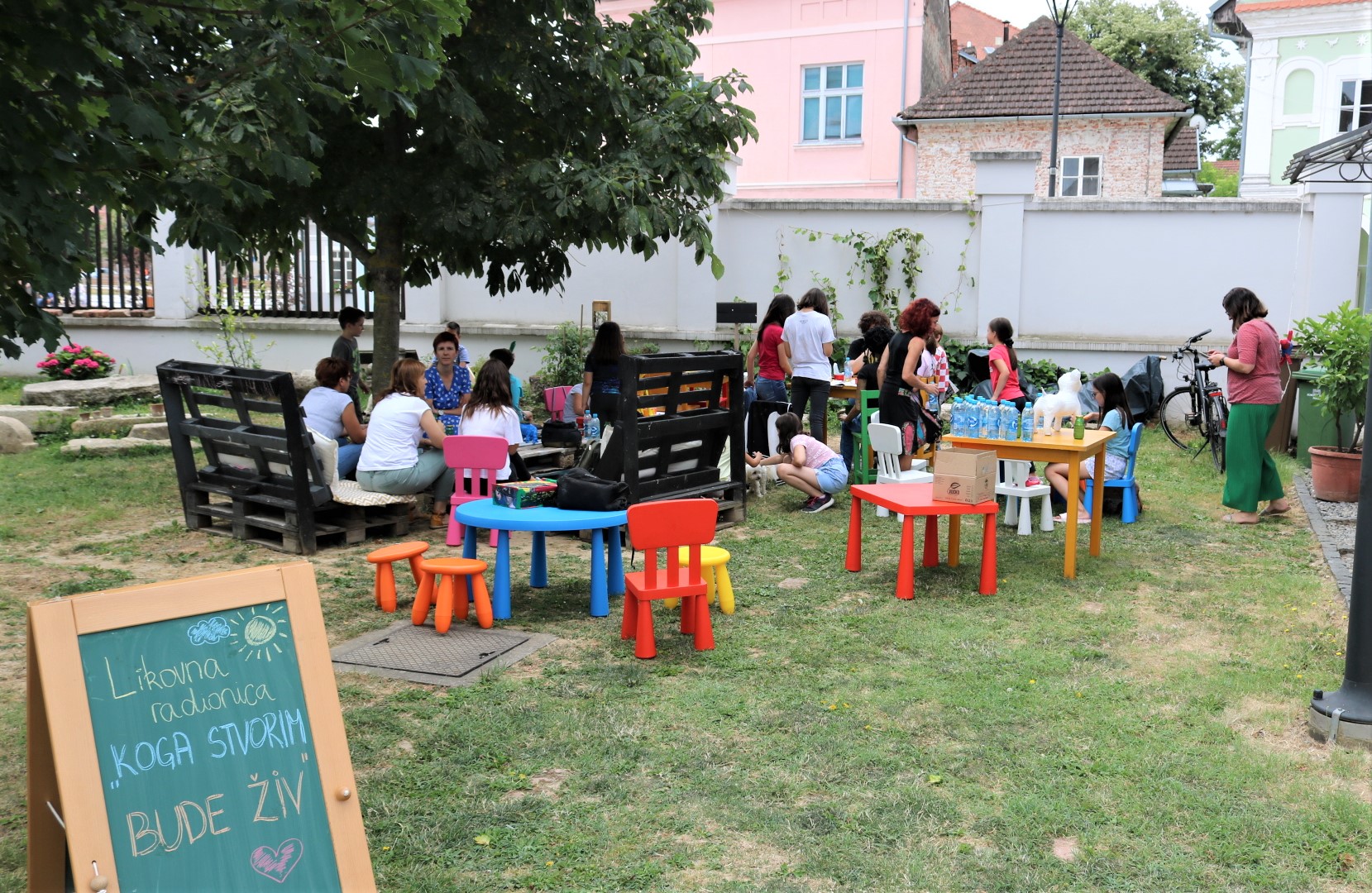 COOLTURNA LIKOVNA RADIONICA Izrađene papirne skulpture s pričom